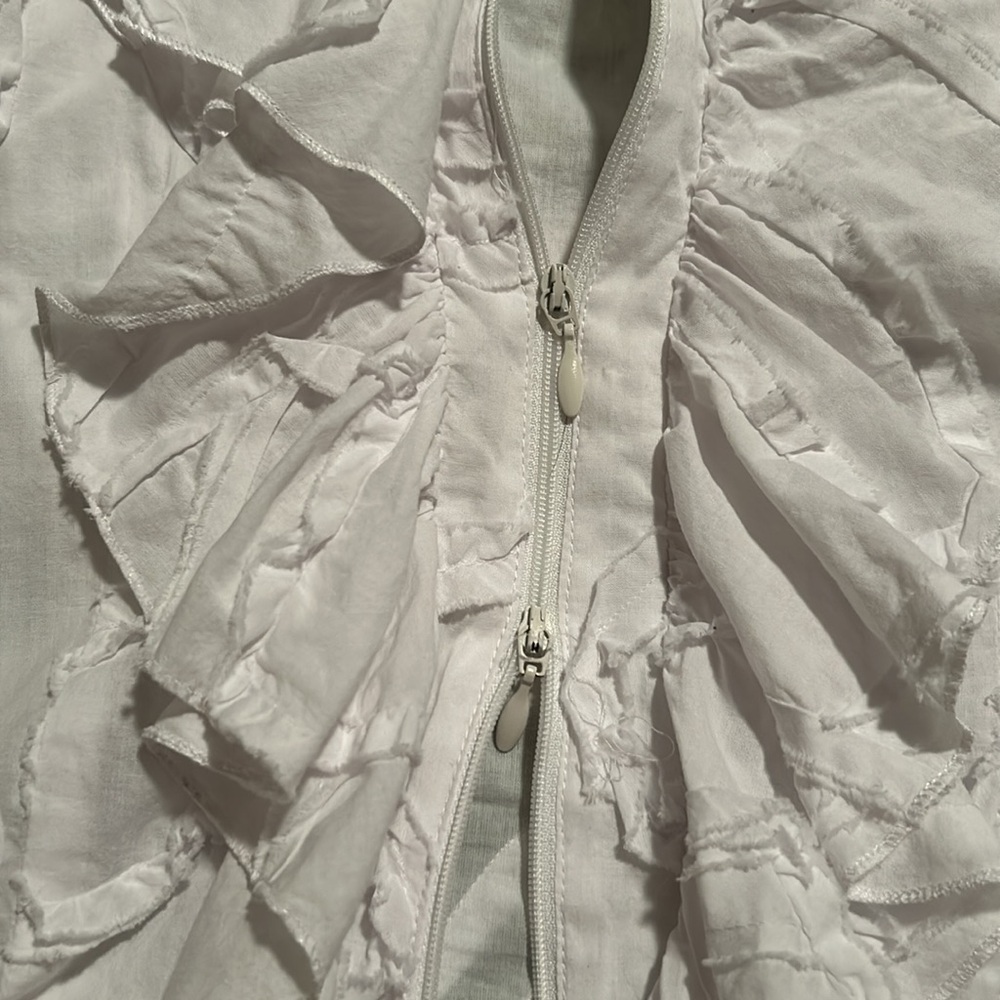 Sexy Boston Proper Lacy Ruffle Blouse w 2-Way Front Zipper Size 4 w MEASUREMENTS - Picture 12 of 12